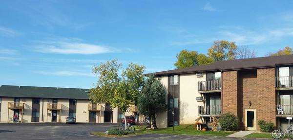$950 / 1br - Large 1 bedroom with heat secure building Appleton (301 S. Kools St)63838112465411123