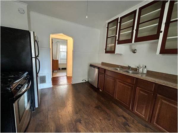 2 bedroom Available now 1