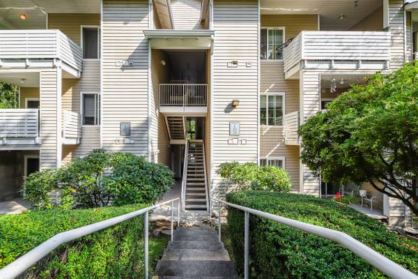 $275,000 / 1br - 680ft2 - A secure gated community offering resort-style amenities (Renton)63866942017283120