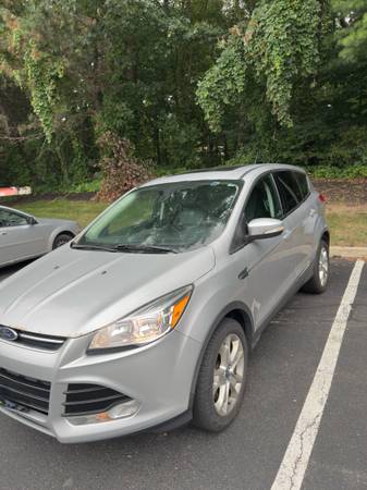 2013 Ford Focus – Runs Great – Needs Minor Repairs - $2,000 (Tyngsboro)63469755202305121