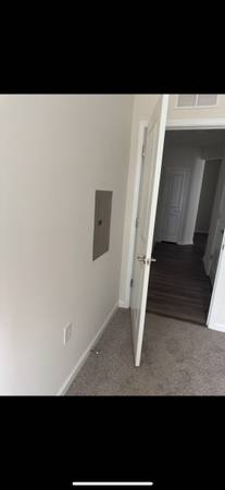 $1,050 Habitación tranquila en alquiler (Flagtown)63676363547393121