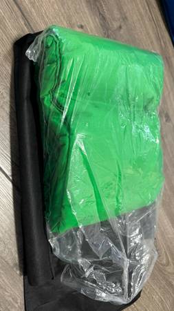 10’ x 20’ green screen backdrop 1