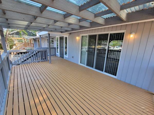 $3,495 / 3br - 1800ft2 - Piso dúplex de 3 dormitorios (Lakewood)64031308156035121