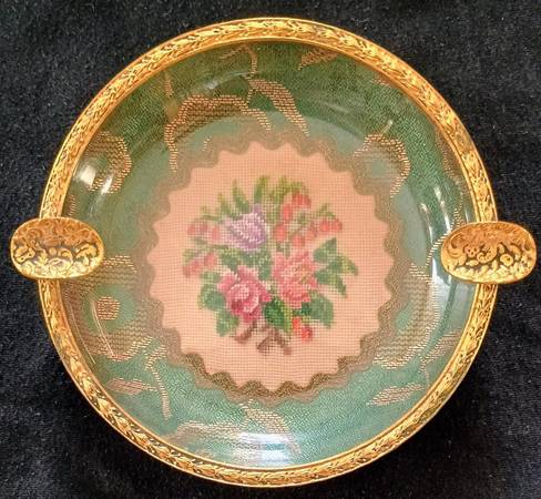 Ashtray Tapestry & Petit Point 1