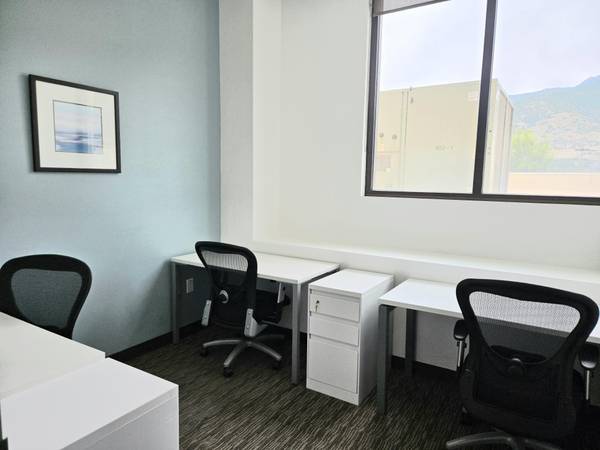 $1,125 Sizzling Summer Deals on Office Space! (Farmington)63670990103043120
