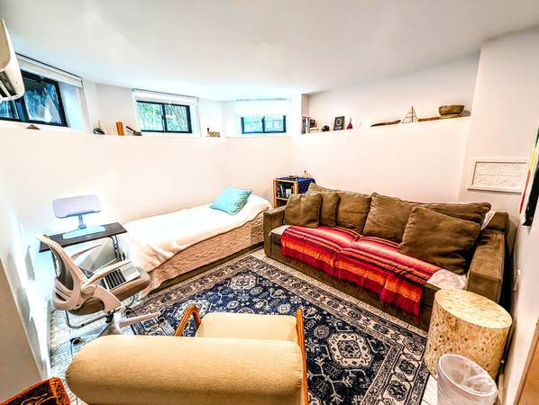 $600 / 2br - 130ft2 - Habitación Amueblada Privada | Convivencia Respetuosa • Igualdad • Imparcialidad (Brooklyn)63874850950657120
