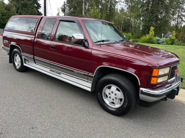 1994 Chevy  4 x 4.  Z71 - $7,900 (Lynnwood)63442290795907123
