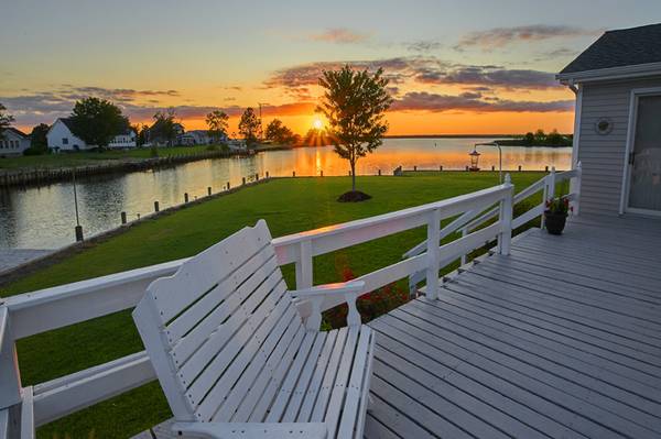 $525,000 / 3br - 2021ft2 - Casa Frente al Agua Increíble (Muelle de Agua Profunda) (Onancock, VA)63839298973185122
