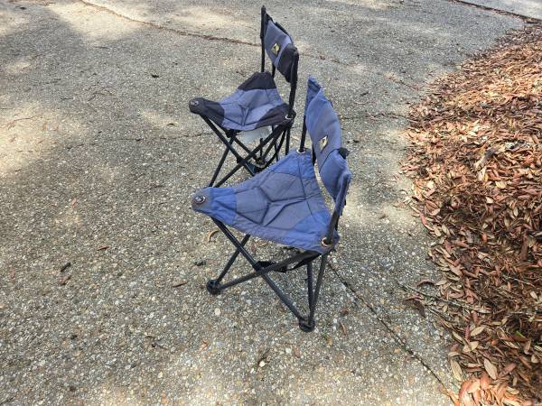 2 Sillas de camping plegables para pesca, concierto, senderismo con soporte para la espalda - $30 (Noreste de Pensacola)62946980121347122