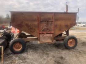 275 bushel gravity wagon 1