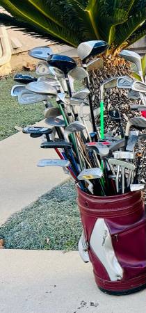 JUNIOR GOLF CLUBS SINGLES WOODS IRONS AND PUTTERS $5.00 EACH. 1