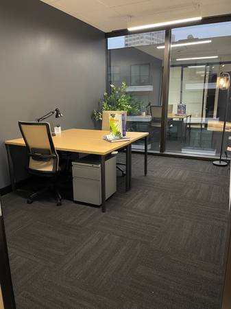 $1,235 💼 Flexible Office Terms – Month-to-Month or 12-Month in Uptown!63796282872707120