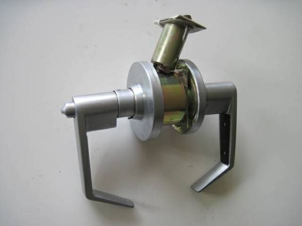 Silver Bathroom Door Lever Handle-With Lock 1