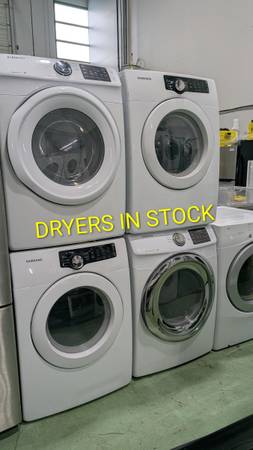 Electric dryer with vent in excellent condition 1