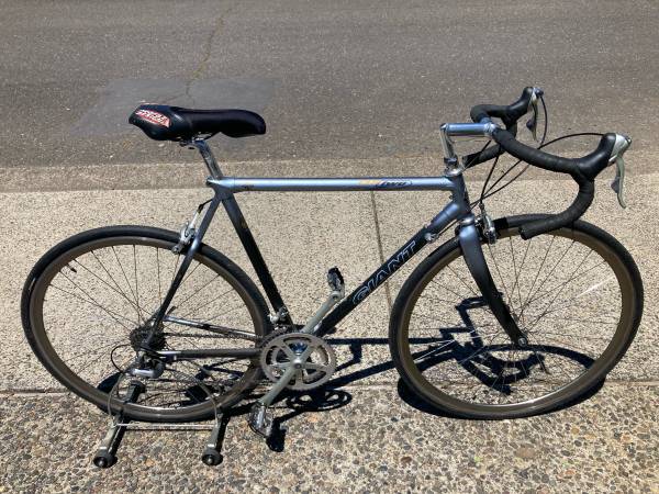 Giant CFR-2 カーボン