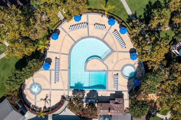 $2,175 / 432ft2 - Move In Now & Get 1 Month FREE! (san jose south)63682796194947121