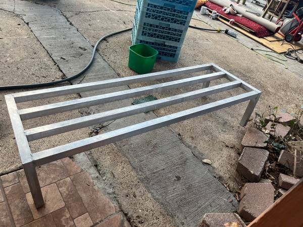 Aluminium dumage rack 1