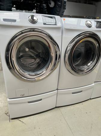 SAMSUNG STEAM H.E HUGE CAPACITY WASHER / DRYER / PEDESTAL DRAWERS..... 1
