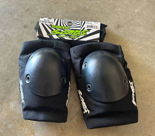 Elbow Pads 1