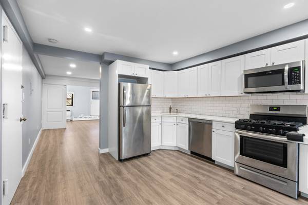 $4700.00 / 1br - 1 dormitorio con lavadora/secadora en la unidad. Adosado en Chelsea privilegiado (Chelsea)63827402426115124