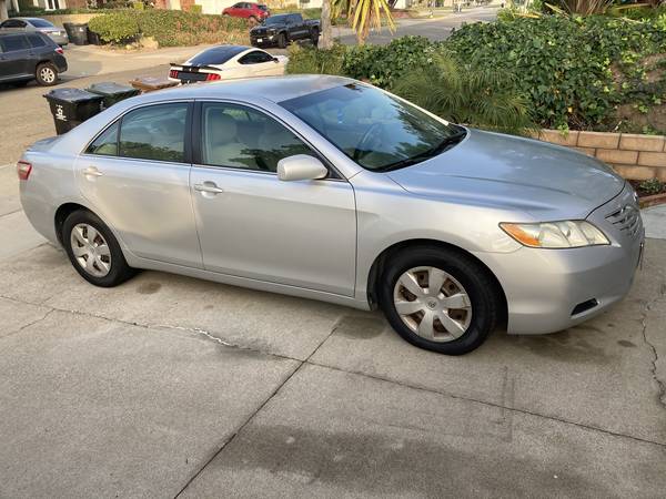 2008 Toyota Camry LE 1