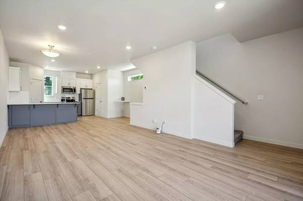 $2,884 / 3br - 1513ft2 - Beyond ordinary: 3 BR, 3.5 BA, 1513 Sq Ft of comfort. (Oregon City)63615726964481124