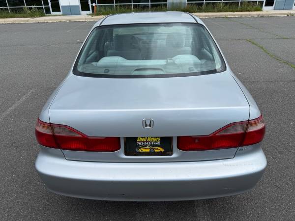 2000 Honda Accord DX - $6,995 (Washington)63616621513091124