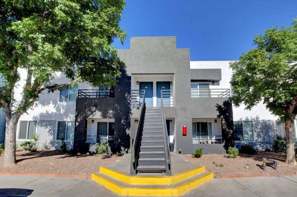 On-call Maintenance, Dog Park, Patio/Balcony 1