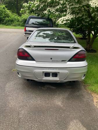 2002 Pontiac Grand AM - $1.500 (Beekman)63436937666177121