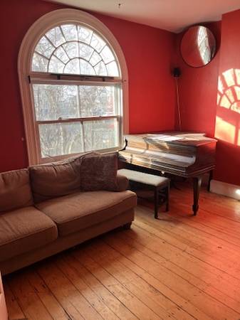 $975 5 habitaciones - Buscando dos compañeros de piso más en Allston inferior (Allston)63655366490755120
