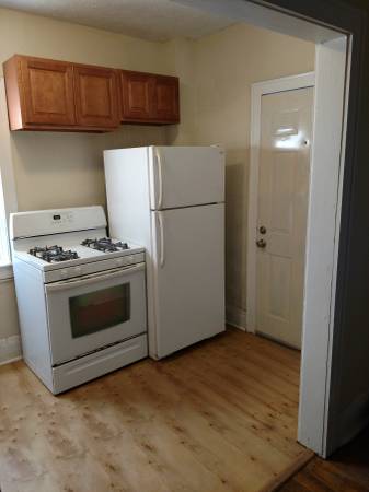 $995 / 1br - Suite encantadora con entrada privada en Coventry Village cerca de hospitales (Cleveland Hts cerca de Case Western Univ y hospitales)63860363364865123