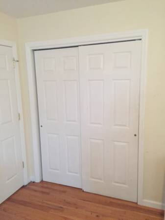 $1,000 / 1br - 144ft2 - room for rent, 1 months rent 1 months security deposit (Yonkers)64033456275331123
