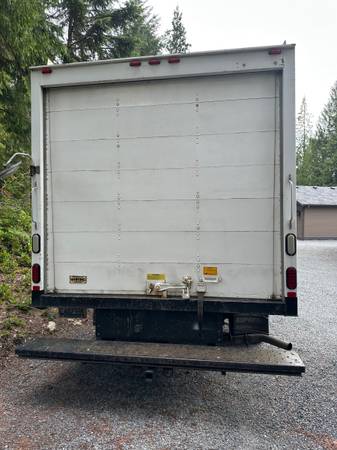 14 FOOT BOX VAN - $20,000 (Graham)63474706905091122