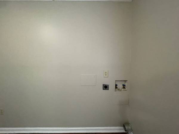 $950 / 2br - 1056ft2 - Sharp 2 Bedroom Townhome on Beech Street (209 Beech St APT 22)63861960340353123
