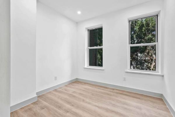 $2,951 / 2br - Beautiful 2 Bedroom Apartment for rent, No Fee! (Ridgewood)63930271835010120
