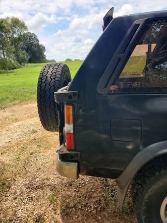 Nissan Pathfinder 1994 - $1.200 (Springfield)63470581573635121