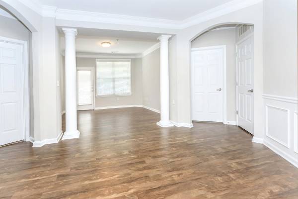 $1,633 / 1 habitación - 856 pies² - Techos de 9 pies, habitaciones con alfombra, microondas incluido (14720 4th St, Laurel, MD)63685908928259122