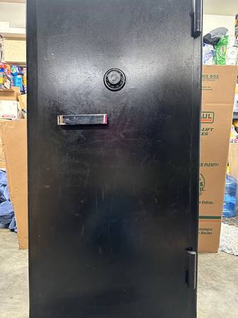 GUN SAFE 1