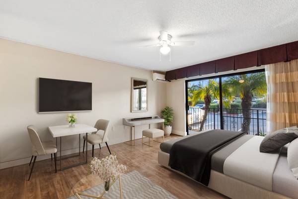 $1,675 / 330ft2 - Newly Renovated Studio Apartments Available NOW! (Rancho Bernardo)63775697989123124