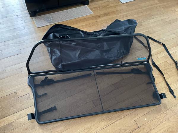 LovetheDrive Mustang Wind Deflector 2015-2023 1