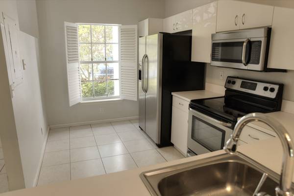 $2,500 / 2br - Townhouse in Intracoastal Delray Beach Community (Delray Beach)63379709794563122
