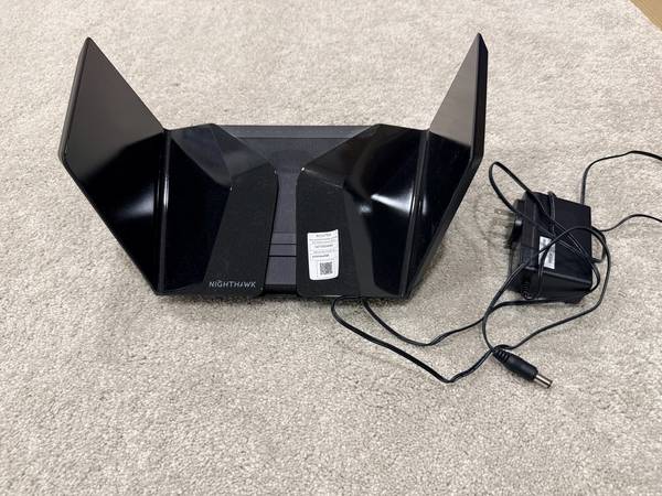 Nighthawk AXE10000 Tri-Band WiFi 6E Router (Model RAXE450) 1