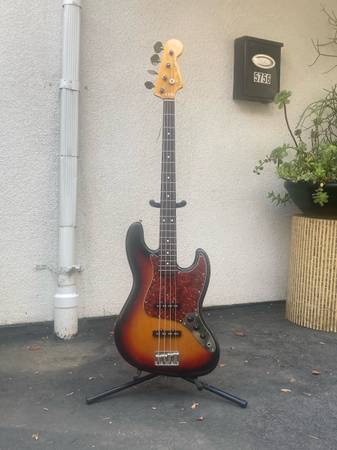 1993-1994 Fender JB-62 Jazz Bass - musical instruments - by owner