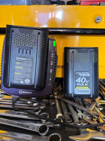 40v Kobalt charger & 2 batteries 1