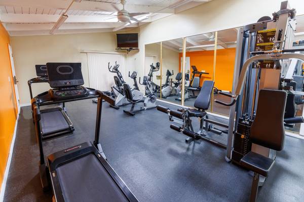 $1,895 / 1br - 500ft2 - !!! (hayward / castro valley)63672010862081124