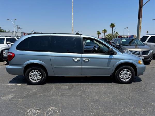 2005 Dodge Grand Caravan SE - $3,99563619519333889121