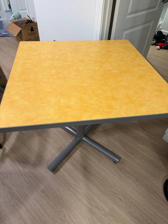 3'x3' dining table 1