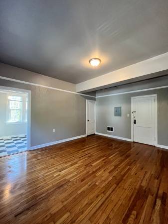 $1,595 / 2br - Close-In/Large 2-Bed! Hardwood Floors, Pet Friendly & Vintage Charm! (Portland)63831251866627124