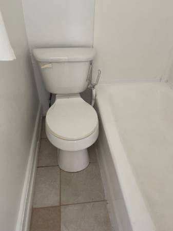 $1950.00 / 3br - 1100ft2 - Available August 2026 to August 20273 brs 2 ba63953766573443123