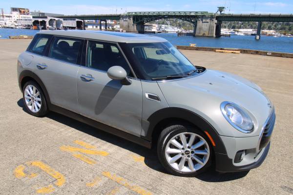 2019 F54 MINI COOPER CLUBMAN Wagon Serviced MOONWALK GREY Loaded - $10,900 (Specializing in MINIs ONLY / FINANCING AVAILABLE)63438143732865129